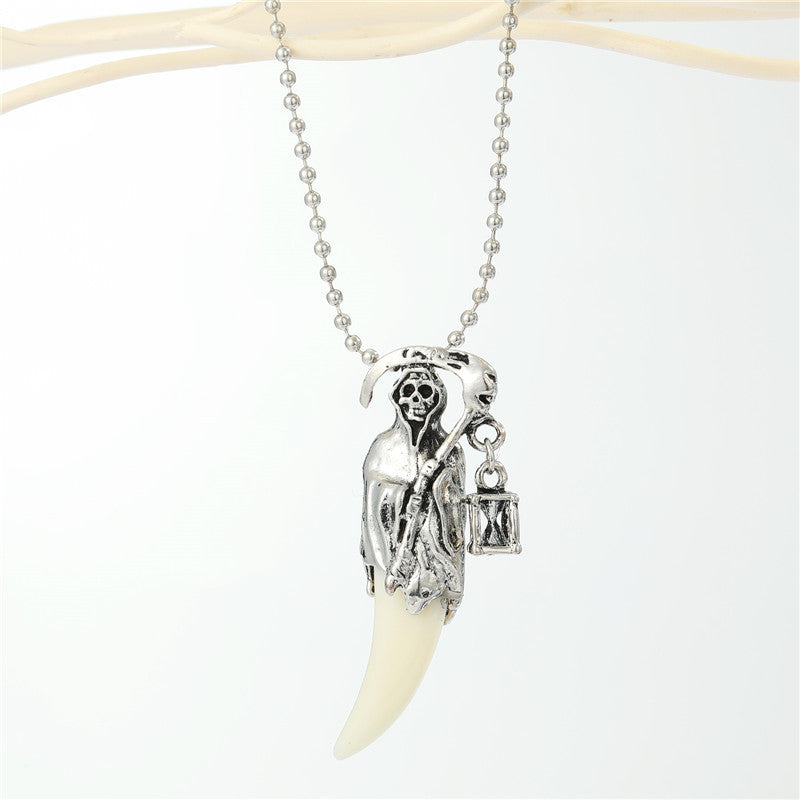 European American Punk Wolf Tooth Pendant Necklace for Men