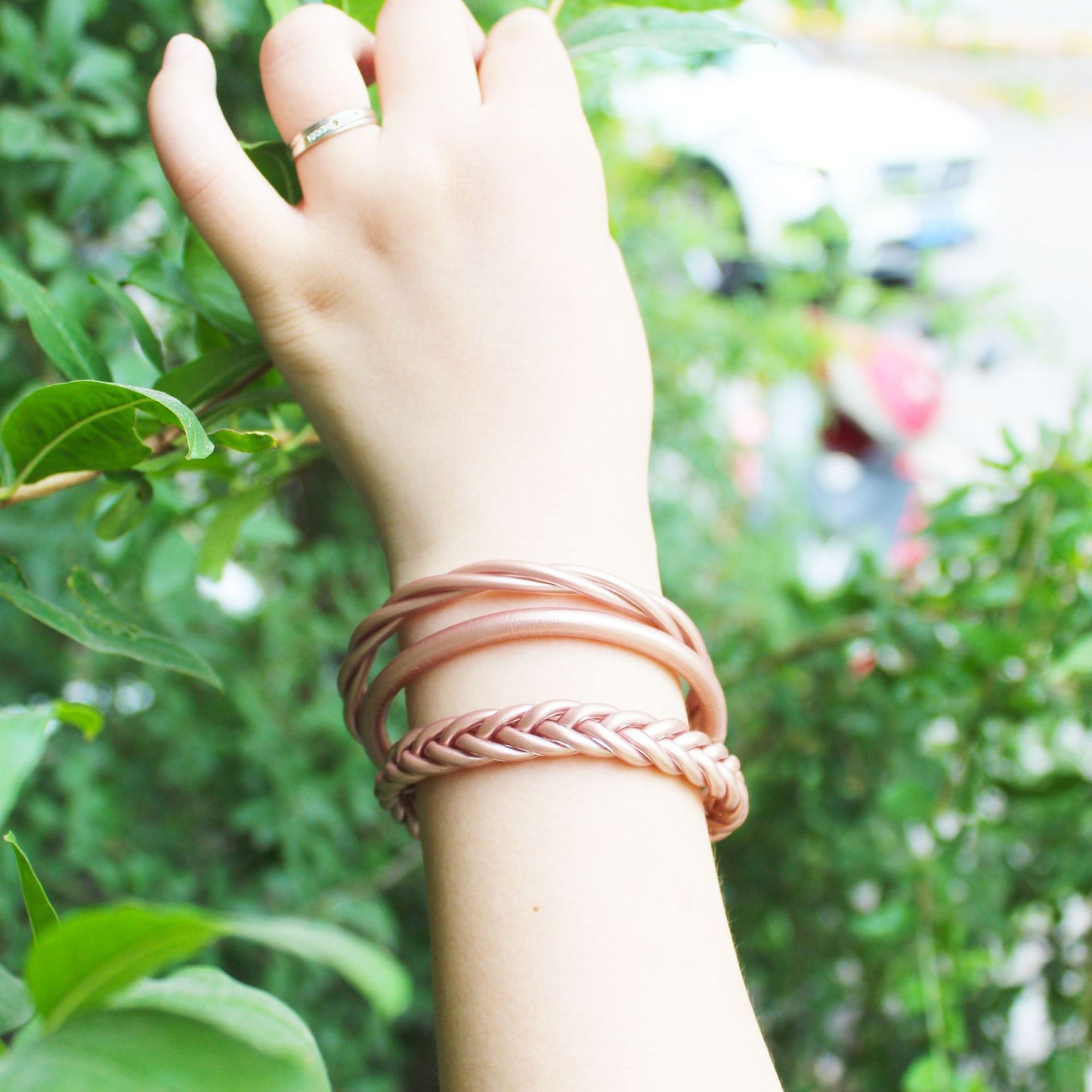 Simple Solid Color Resin Handmade Women's Bangle with Gold Foil Accents