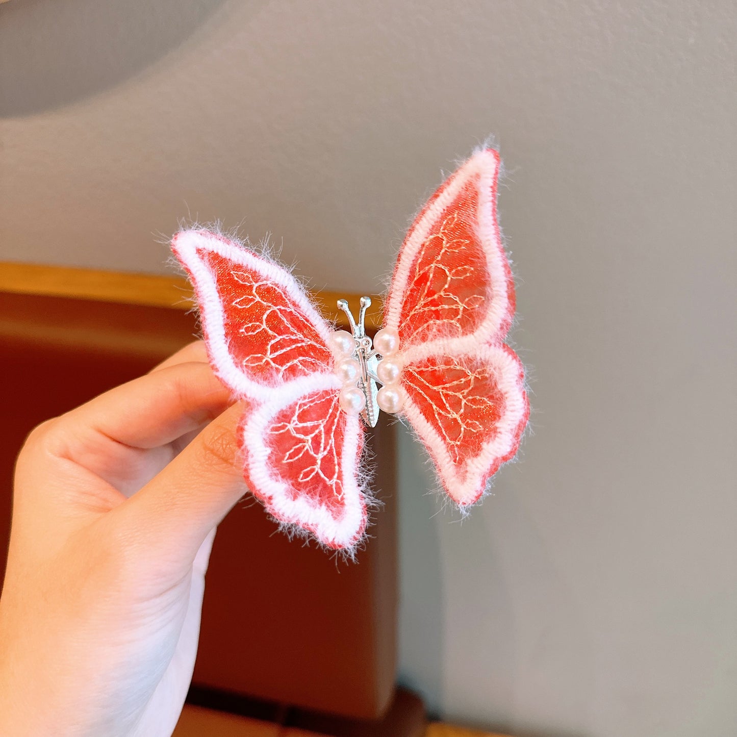 Sweet Butterfly Embroidered Pearl Hair Clip for Girls