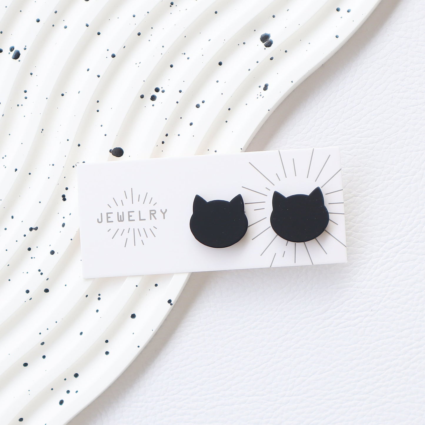 1 Set Minimalist Cat Resin Drop Earrings - Acrylic Studs DIY Kit