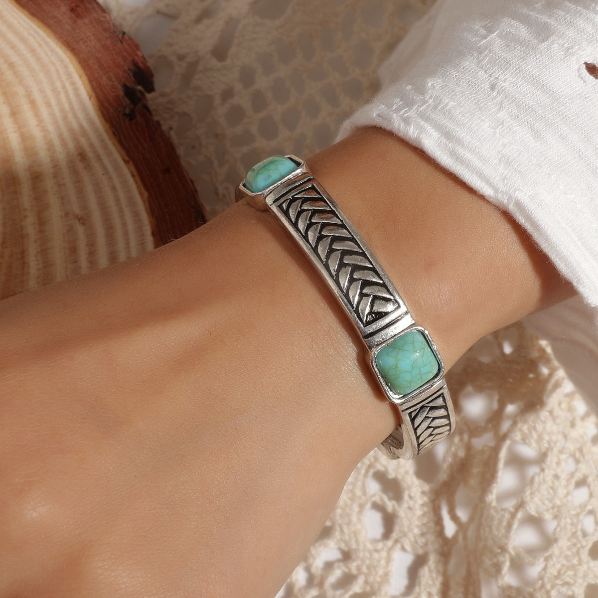 Retro Bohemian Carved Turquoise Women's Bangle Bracelet