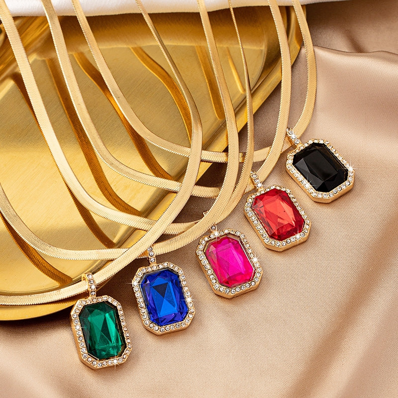 Retro Rectangle Gemstone Inlay Rhinestone Pendant Necklace for Women