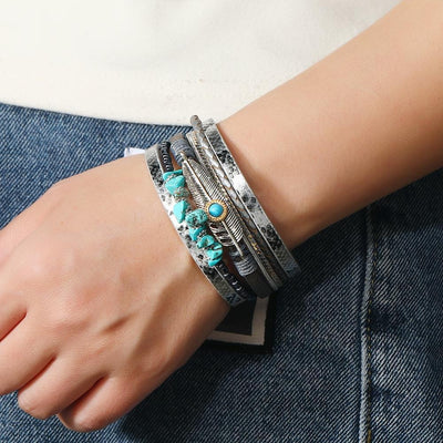 Retro Multi-Layer Turquoise Feather and Leopard Print PU Leather Bracelet Set