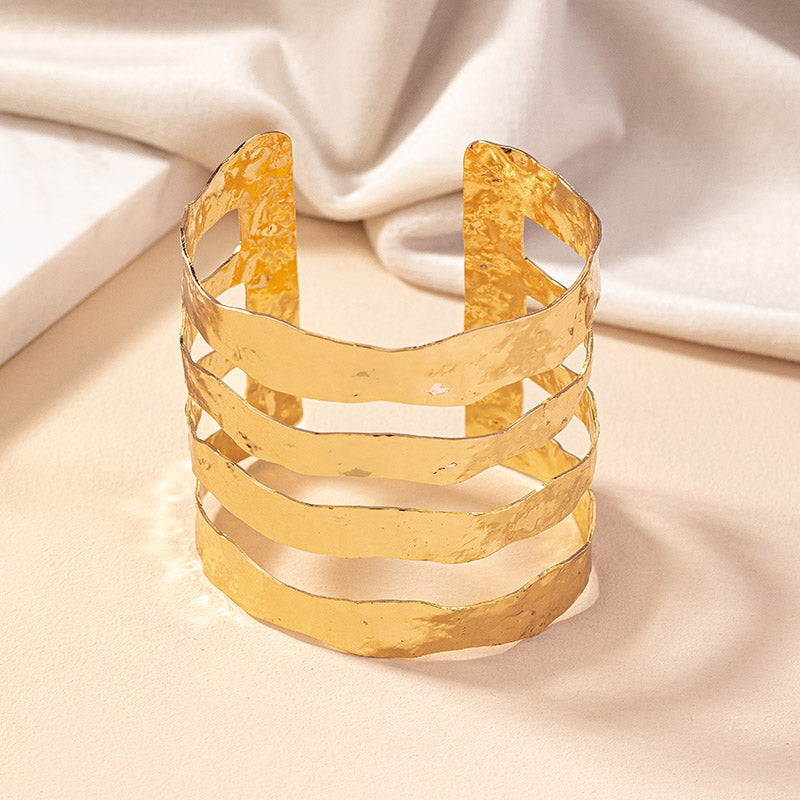 Retro Geometric Alloy Plated Irregular Round Women's Bangle Bracelet