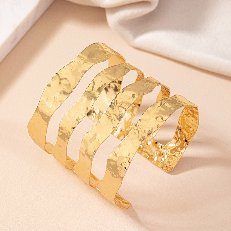 Retro Geometric Alloy Plated Irregular Round Women's Bangle Bracelet