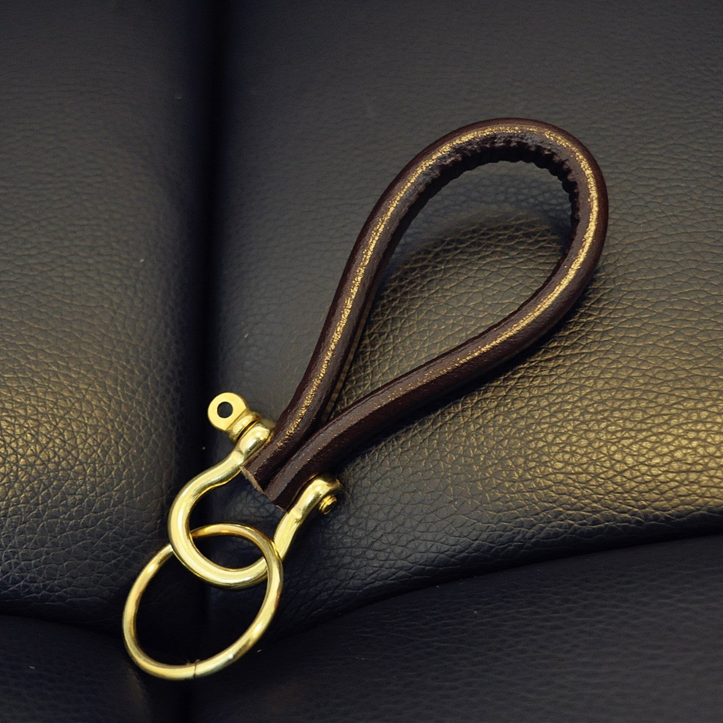 Retro Geometric Cowhide Brass Keychain with Handmade Leather Hook