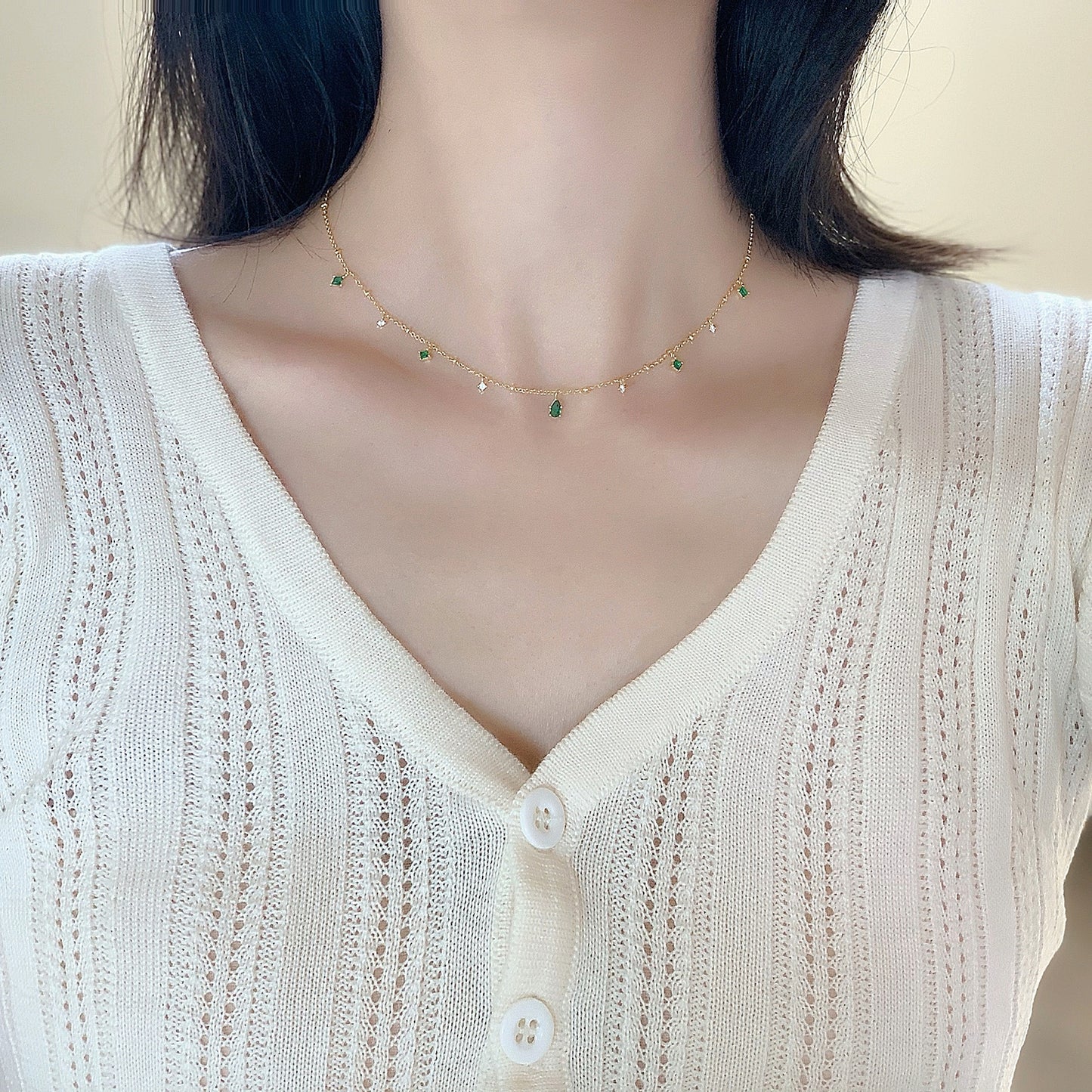 Vintage Emerald Gold-Plated Clavicle Chain Necklace in S925 Silver