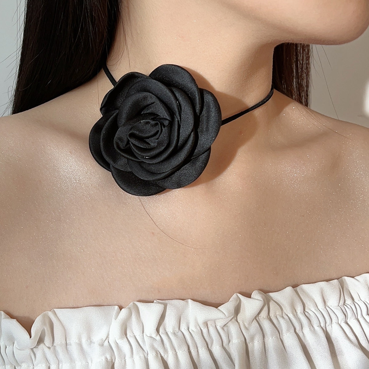 Retro Floral Velvet Choker Necklace