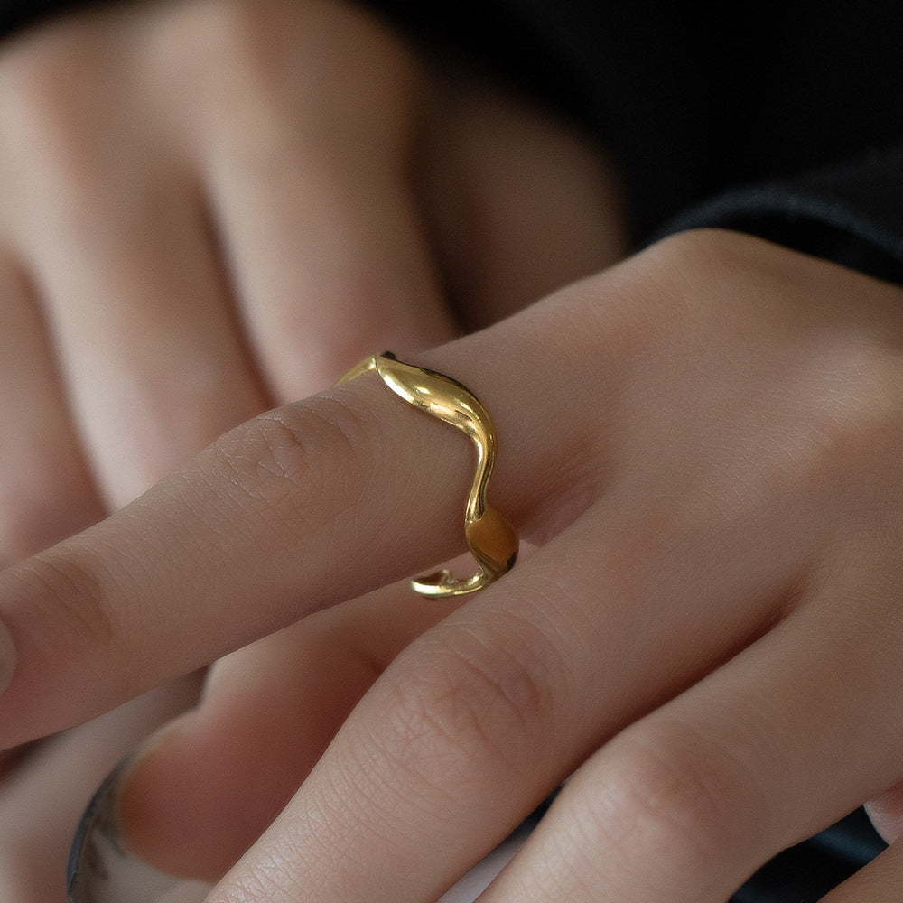 Retro Minimalist 18k Gold Plated Titanium Steel Wave Ring