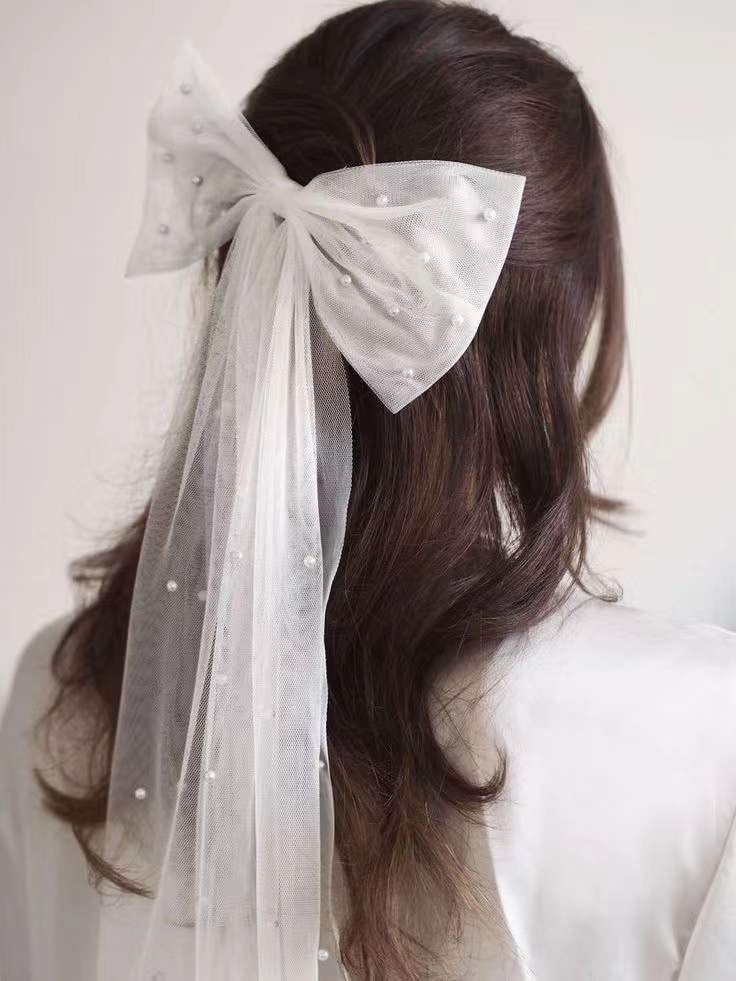 Romantic Pearl Bow Knot Gauze Hair Clip for Weddings