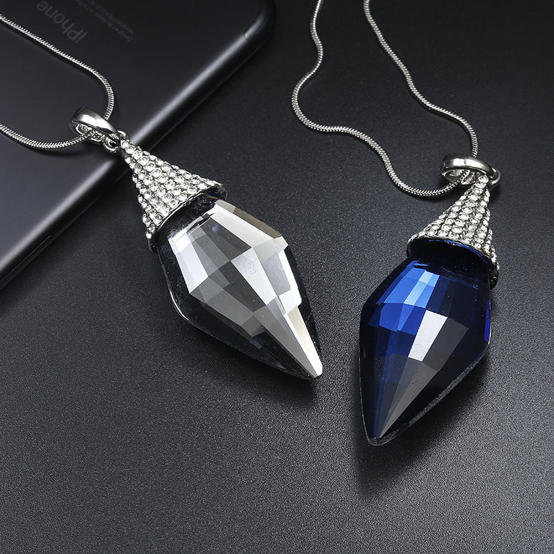Shiny Rhombus Crystal Pendant Necklace with Copper Alloy Chain