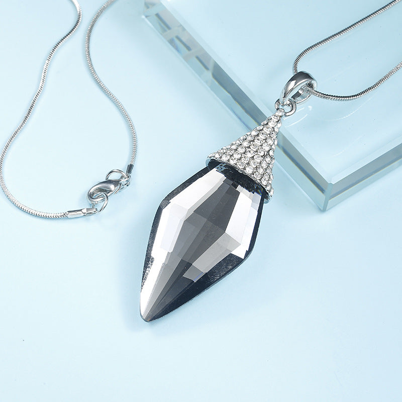 Shiny Rhombus Crystal Pendant Necklace with Copper Alloy Chain