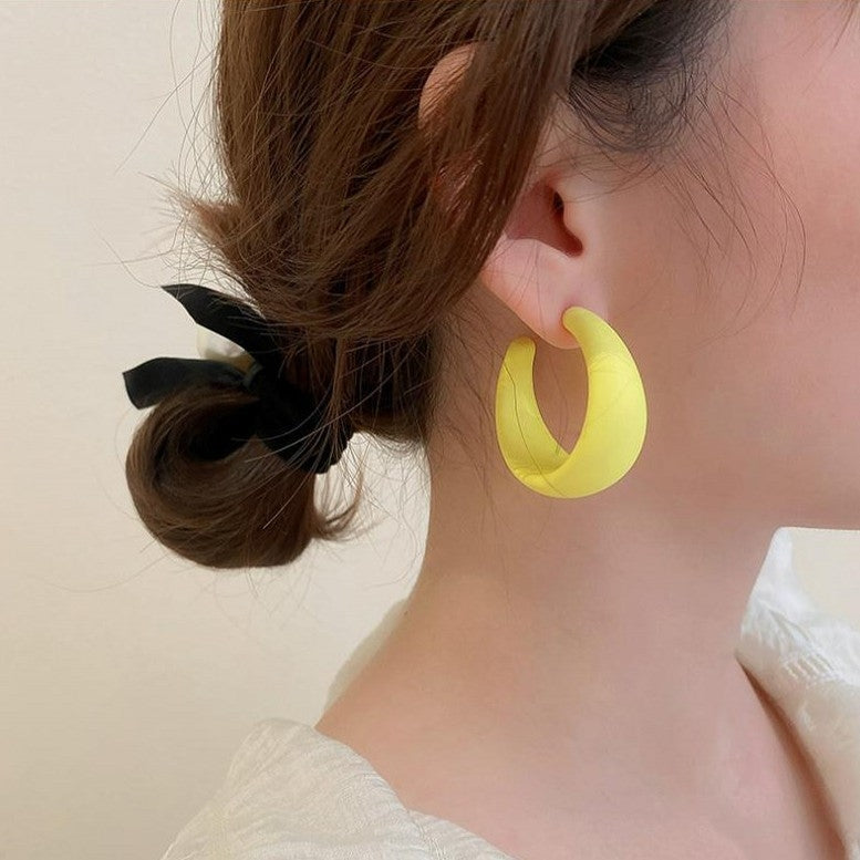 Simple Candy Color Matte C-shaped Acrylic Earrings with S925 Silver Needle