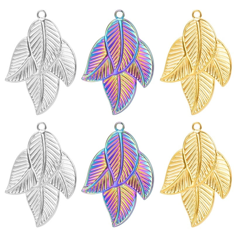 Simple Classic Leaves 304 Stainless Steel Women's Pendant Necklace with 18k Gold Plating