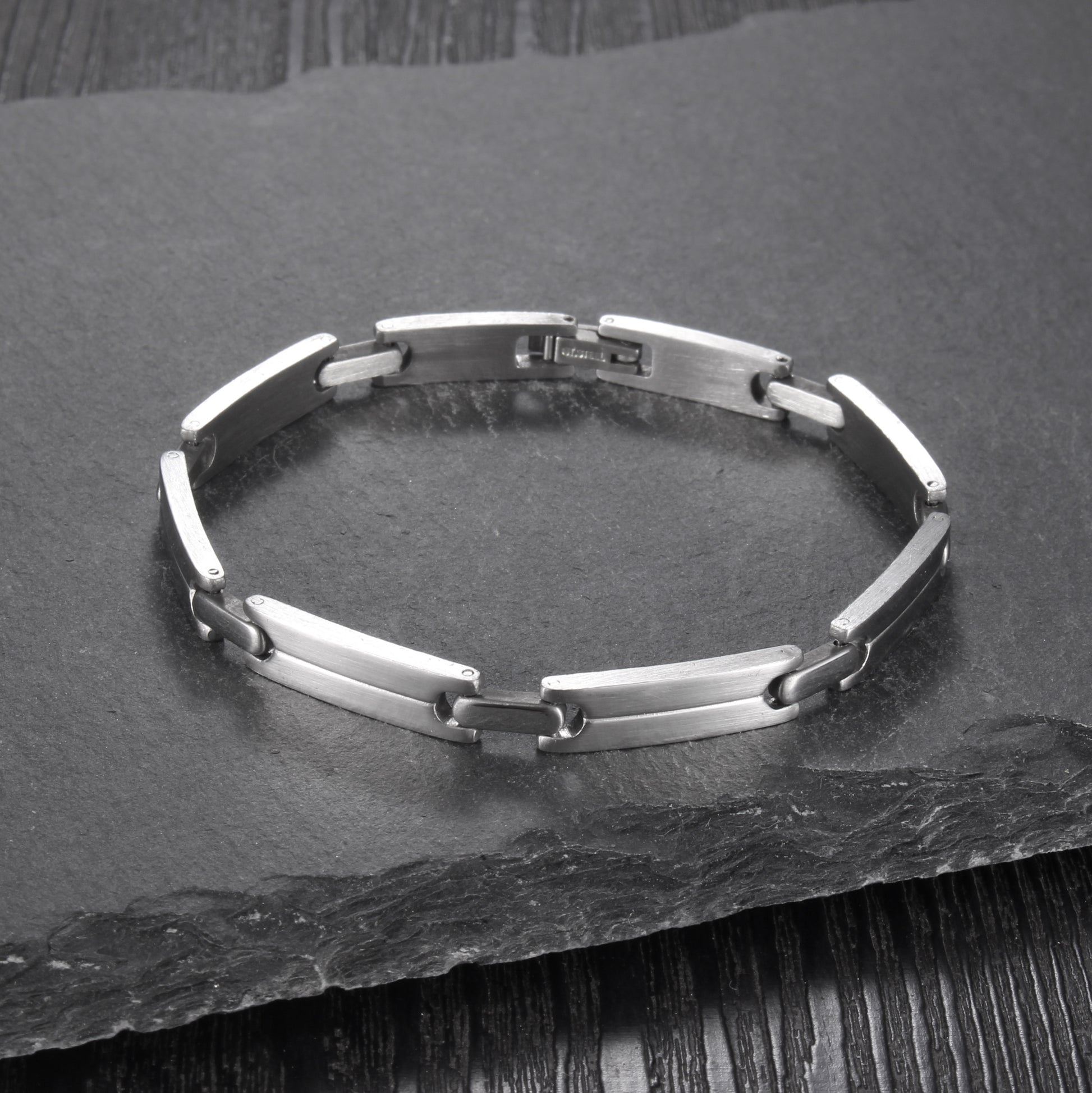 Simple Classic Solid Color Stainless Steel Women's Fashion Bracelet