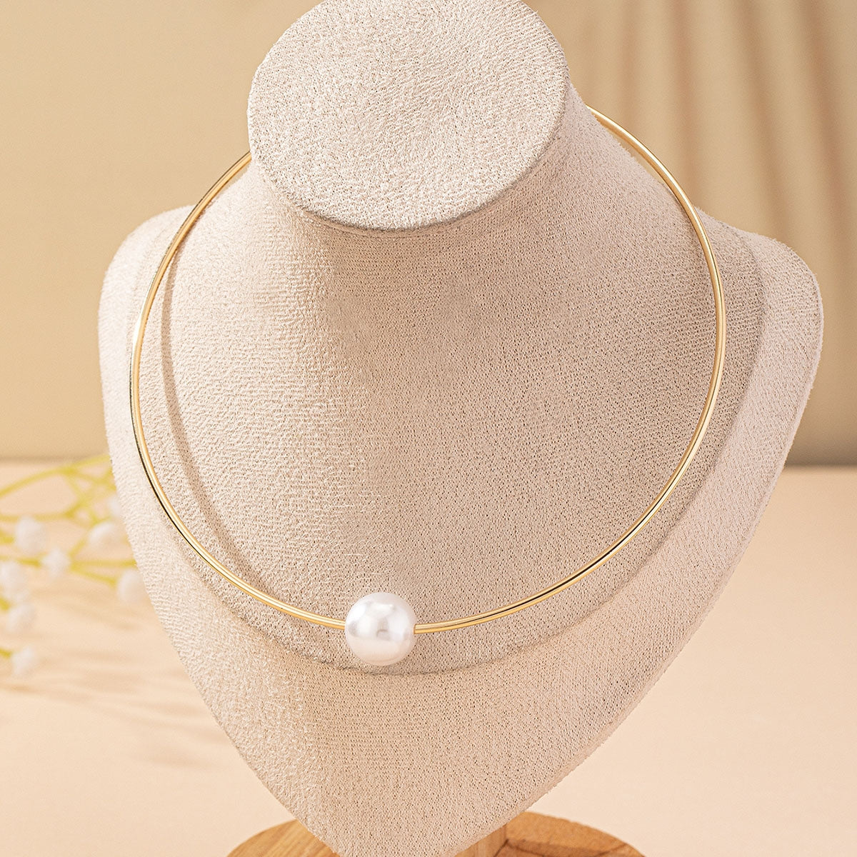 Simple Classic Solid Color Alloy Plastic Pearl Choker Necklace