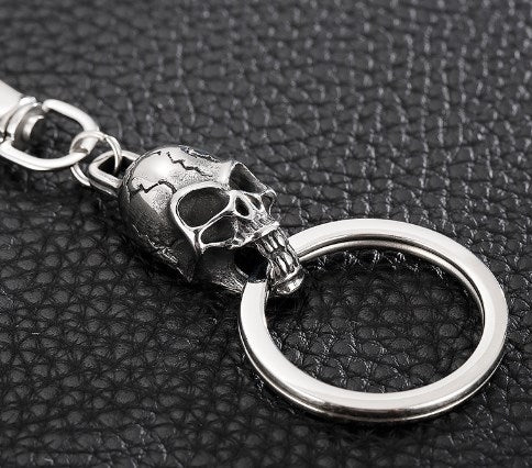 Simple Classic Solid Color Stainless Steel Skull Keychain Accessory