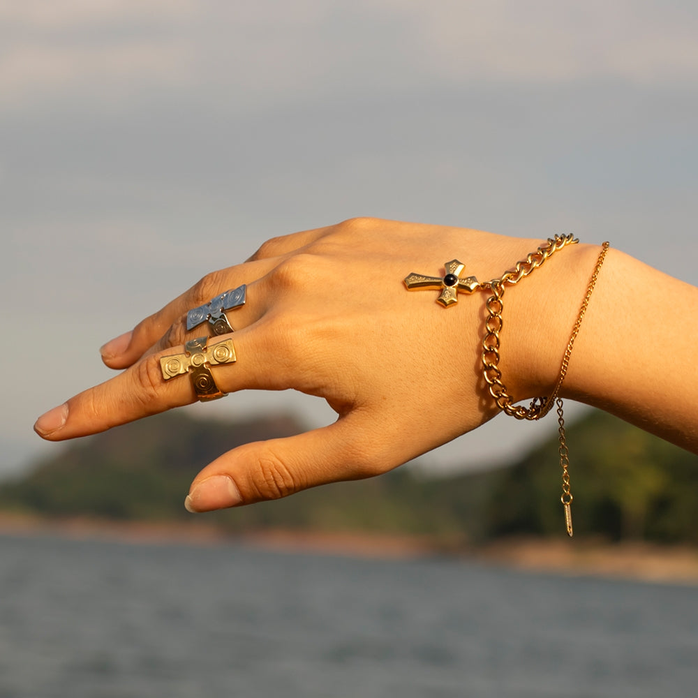 Minimalist Cross Double Layer Stainless Steel and Black Onyx Bracelet in Gold