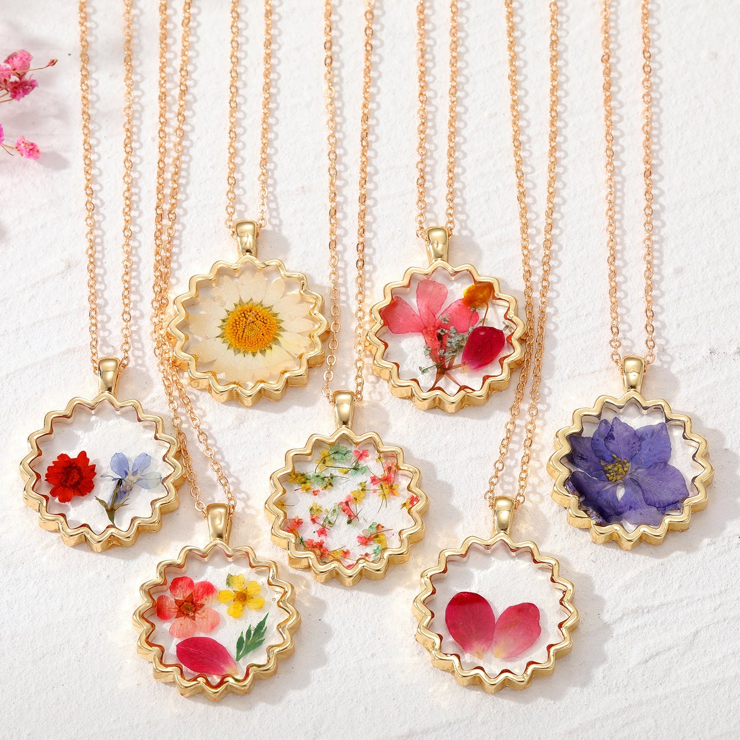 Bohemian Natural Dried Flower Resin Pendant Necklace for Women