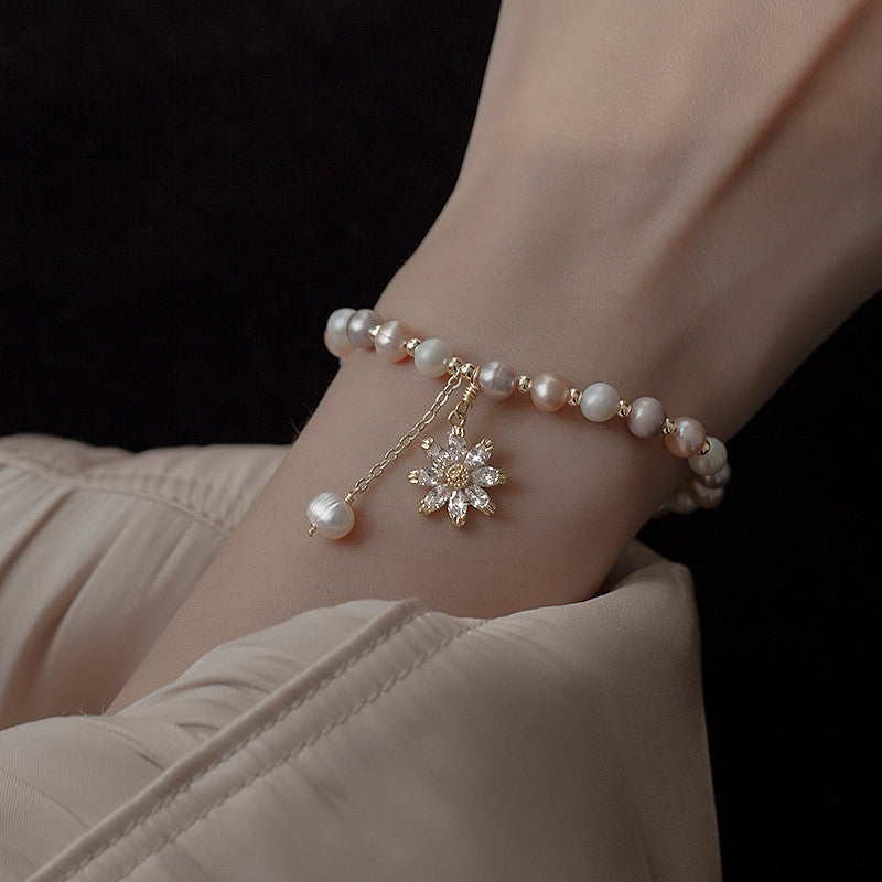 Simple Style Freshwater Pearl Bracelet with Zircon Sunflower Pendant