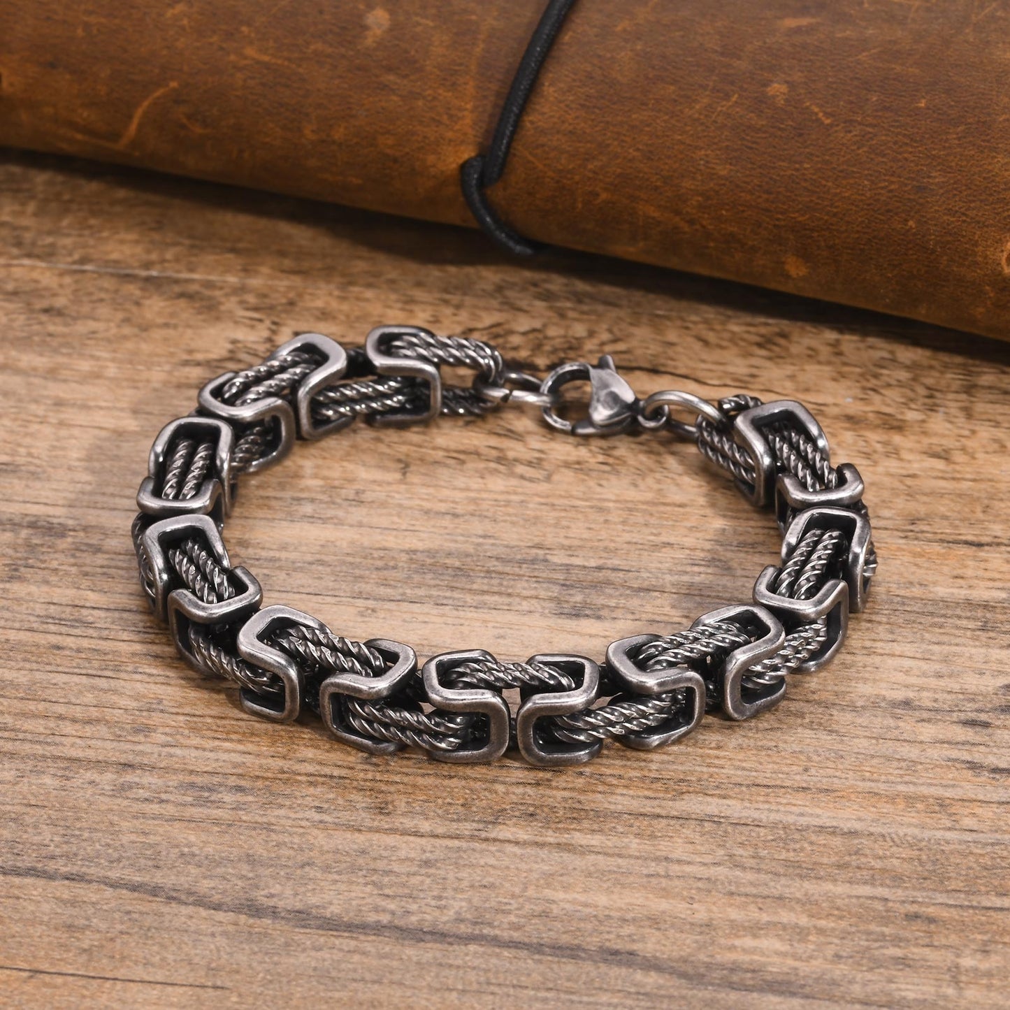 Geometric Stainless Steel Byzantine Twist Men's Bracelet - Vintage Style Jewelry