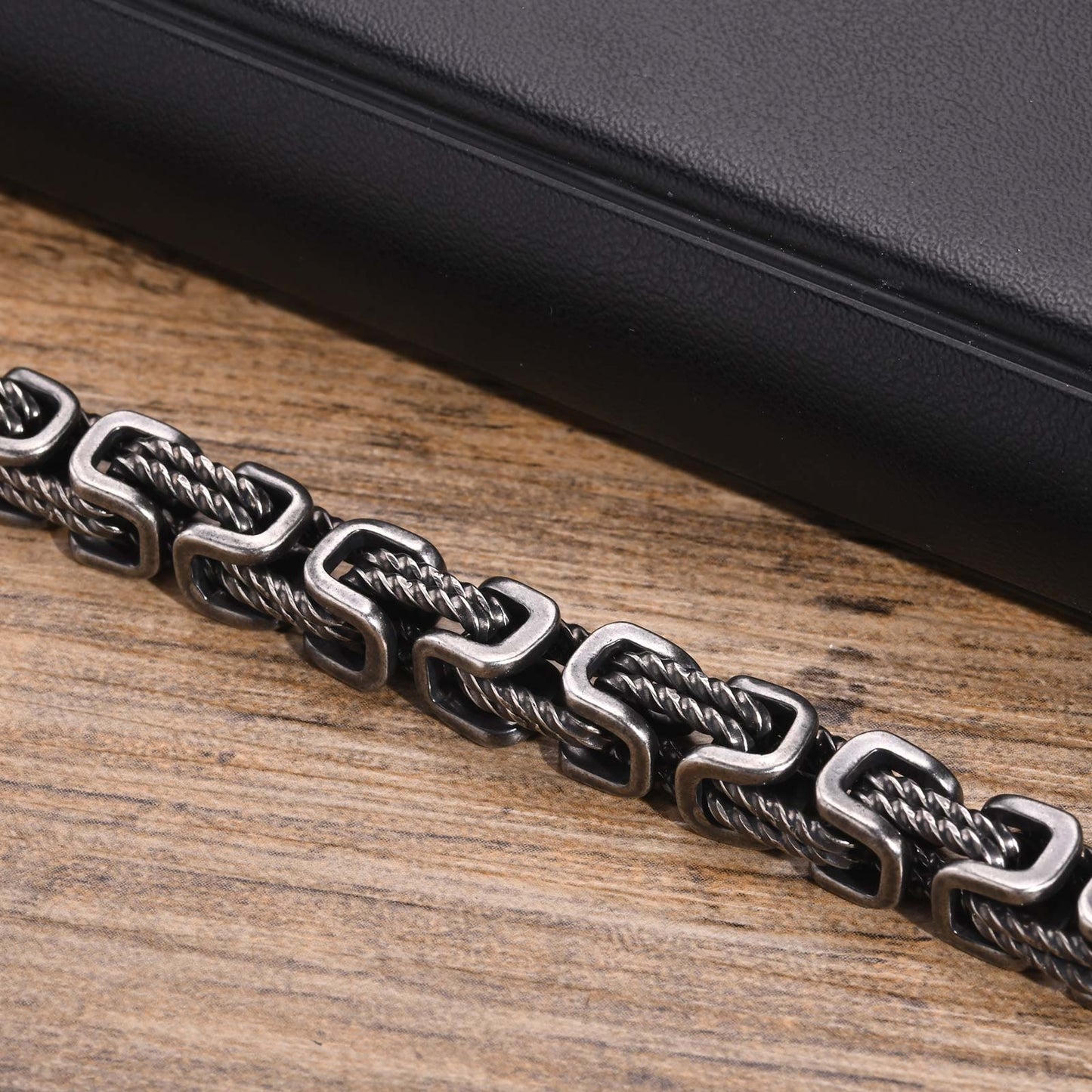 Geometric Stainless Steel Byzantine Twist Men's Bracelet - Vintage Style Jewelry