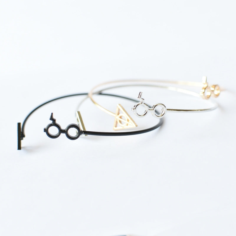 Simple Geometric Triangle Alloy Women's Bangle Bracelet