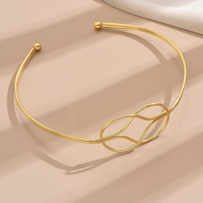 Simple Geometric Hollow Alloy Women's Choker Necklace