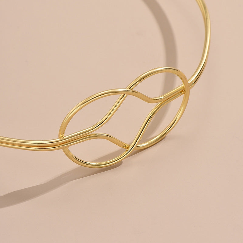 Simple Geometric Hollow Alloy Women's Choker Necklace