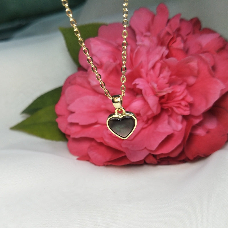 Simple Heart-Shaped Shell Pendant with 18k Gold Plating for DIY Jewelry Accessories