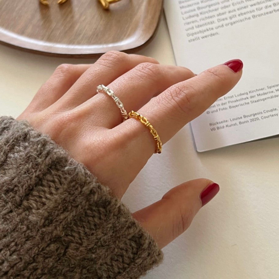 Simple Knot Sterling Silver Geometric Chain Ring