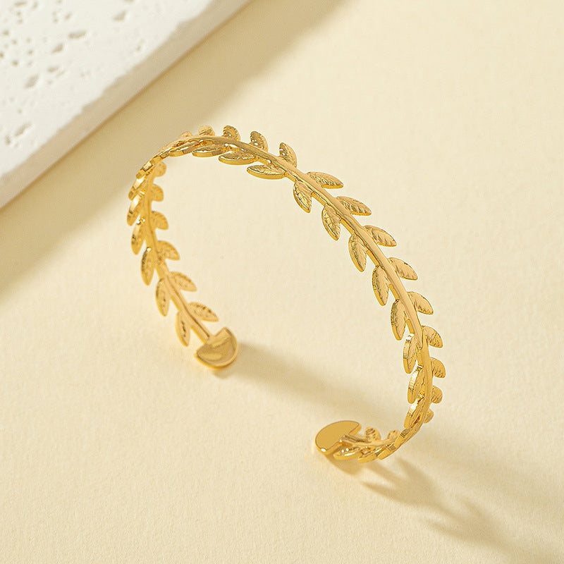 Gold Plated Leaf Design Women's Bangle Bracelet - Fashionable and Versatile Jewelry