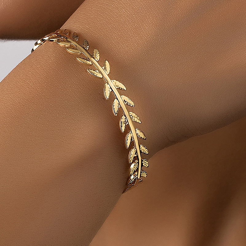 Gold Plated Leaf Design Women's Bangle Bracelet - Fashionable and Versatile Jewelry