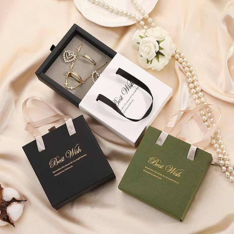 Simple Style Letter Paper Jewelry Packaging Bags and European Style Jewelry Gift Box