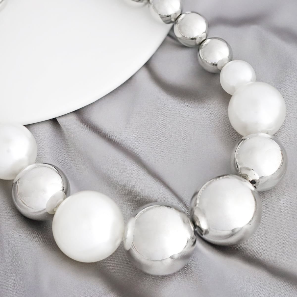 Simple Style Irregular Pearl Beaded Women's Necklace