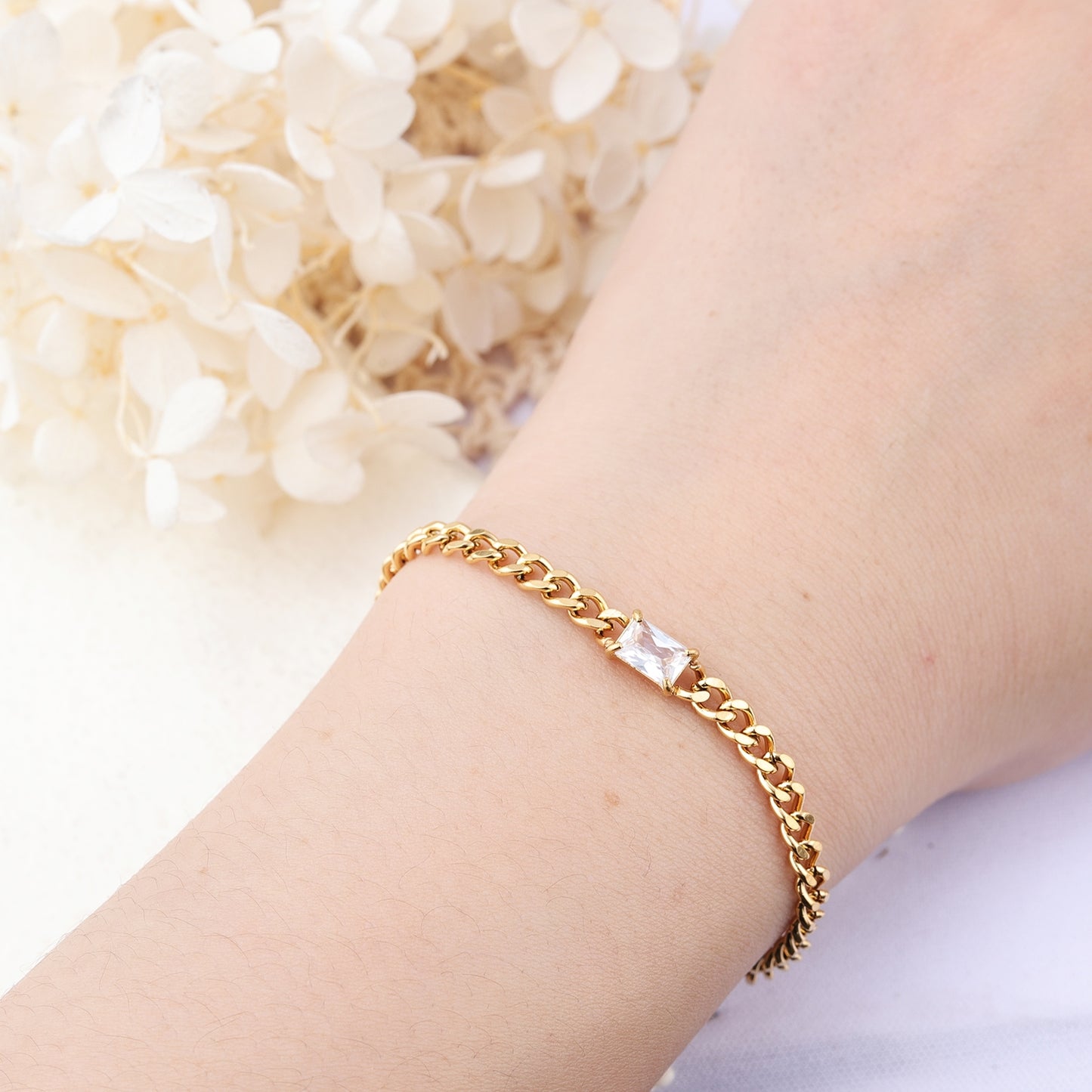 Simple Style Solid Color Stainless Steel Fashion Bracelet