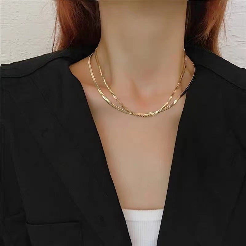 Simple Style Gold Plated Women's Layered Pendant Necklace