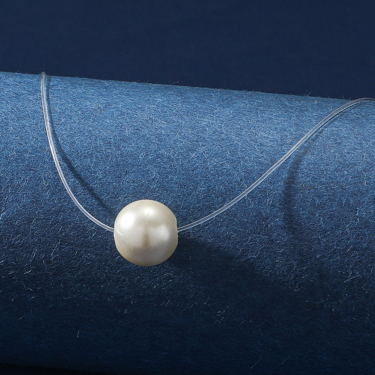 Simple Style Solid Color Pearl Resin Women's Necklace