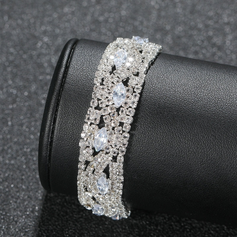 Elegant Rhinestone Diamond Elastic Women's Bracelet for Weddings and Fashion Trends