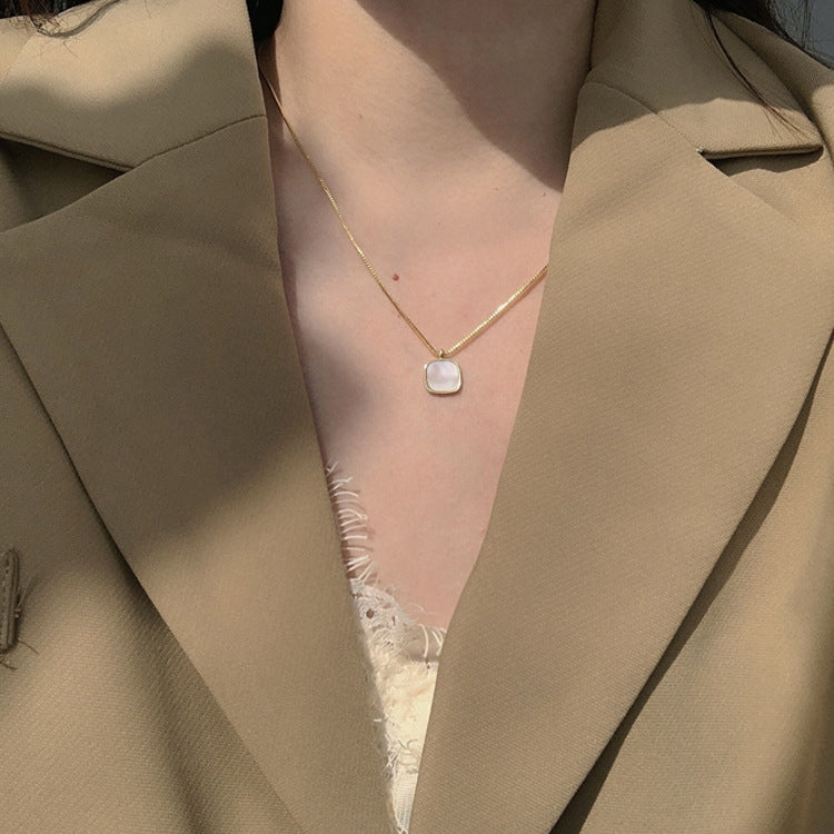 Square Shell White Fashion Pendant Minimalist Design Alloy Clavicle Necklace