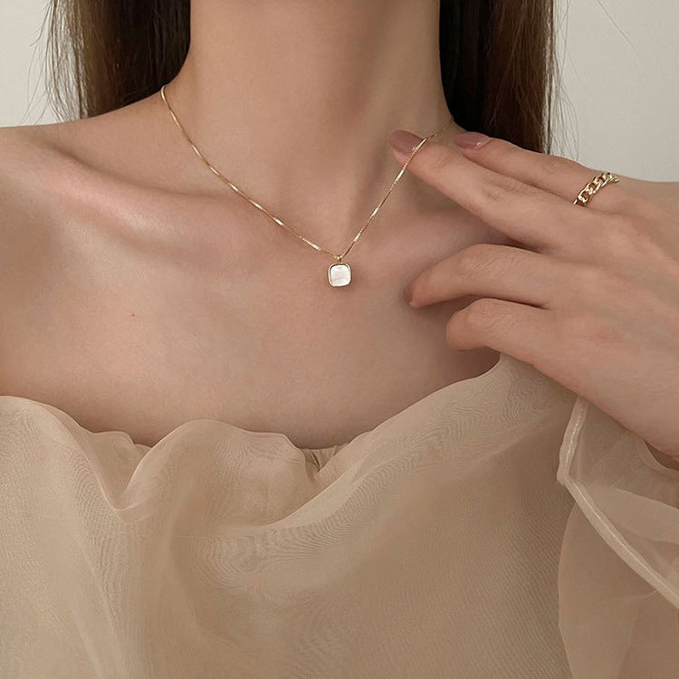 Square Shell White Fashion Pendant Minimalist Design Alloy Clavicle Necklace