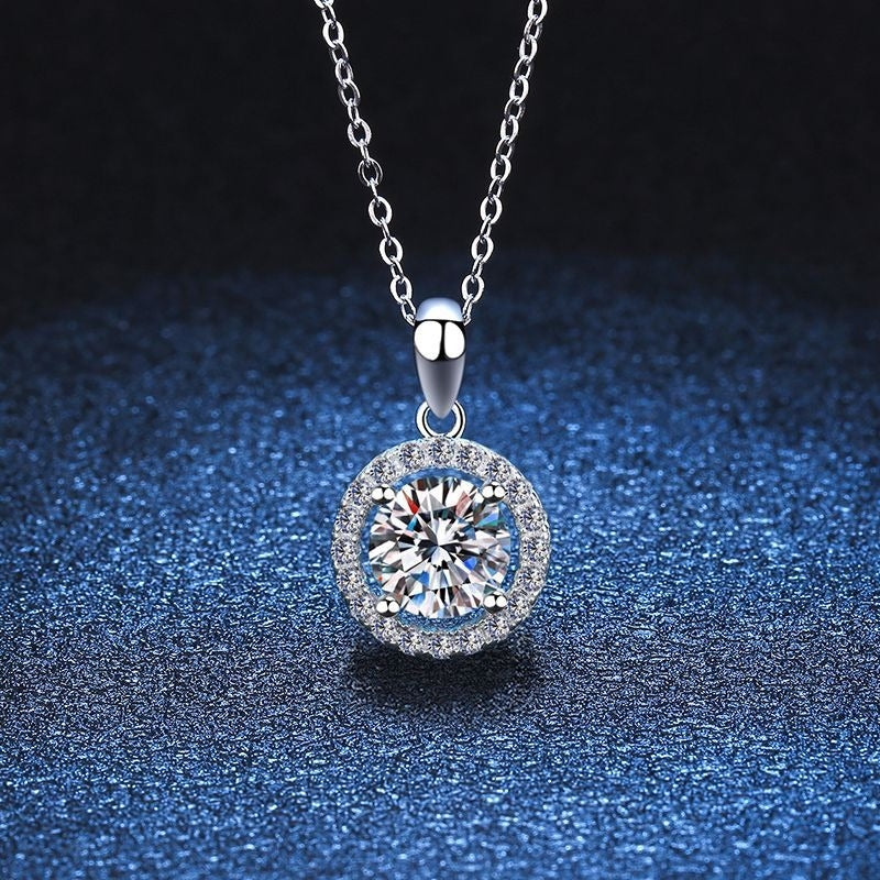 Sterling Silver Moissanite Zircon Pendant Necklace with Classic Round Design