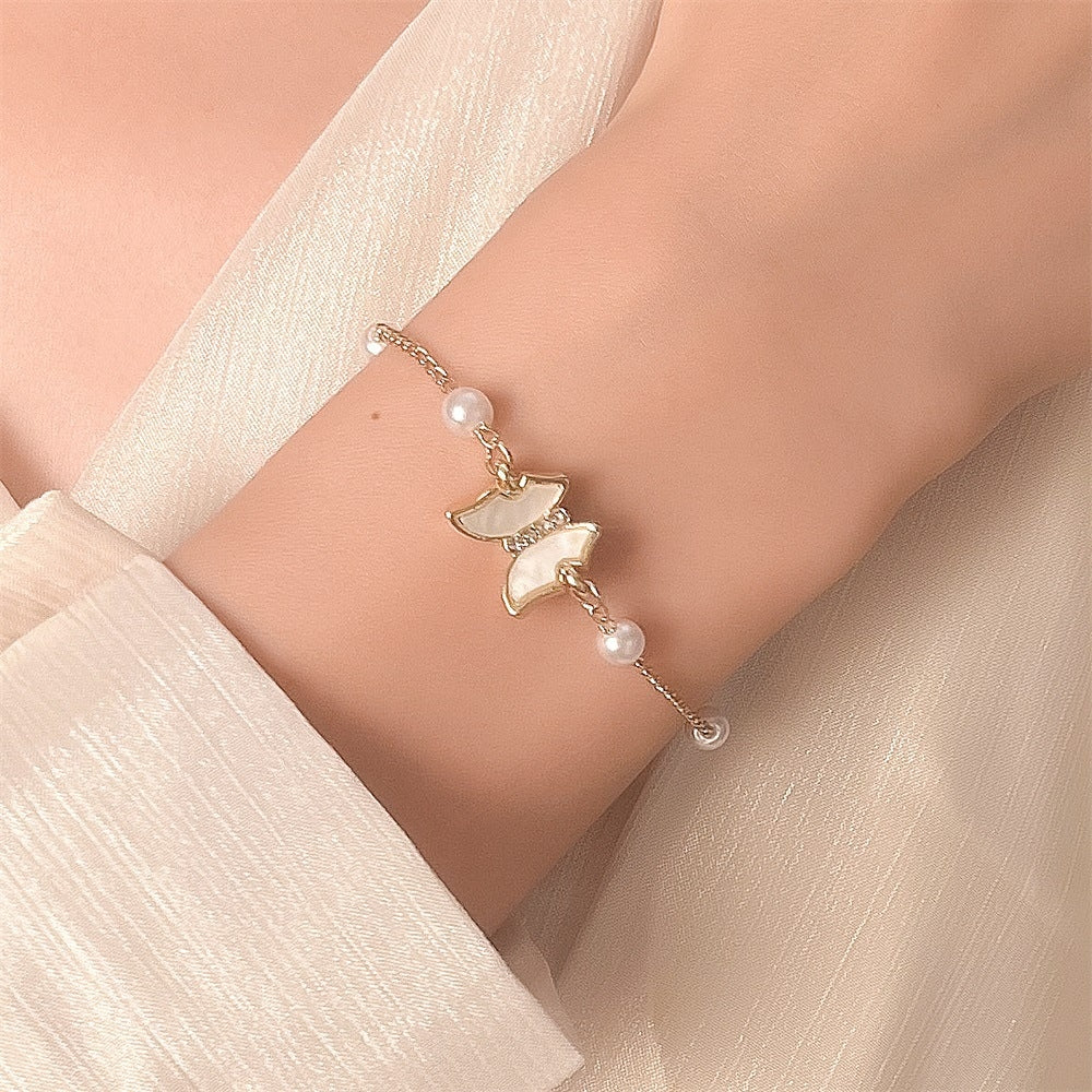 Sweet Butterfly Pearl Alloy Bracelet - European and American Fashion, French Light Luxury, Niche Design Women's Jewelry