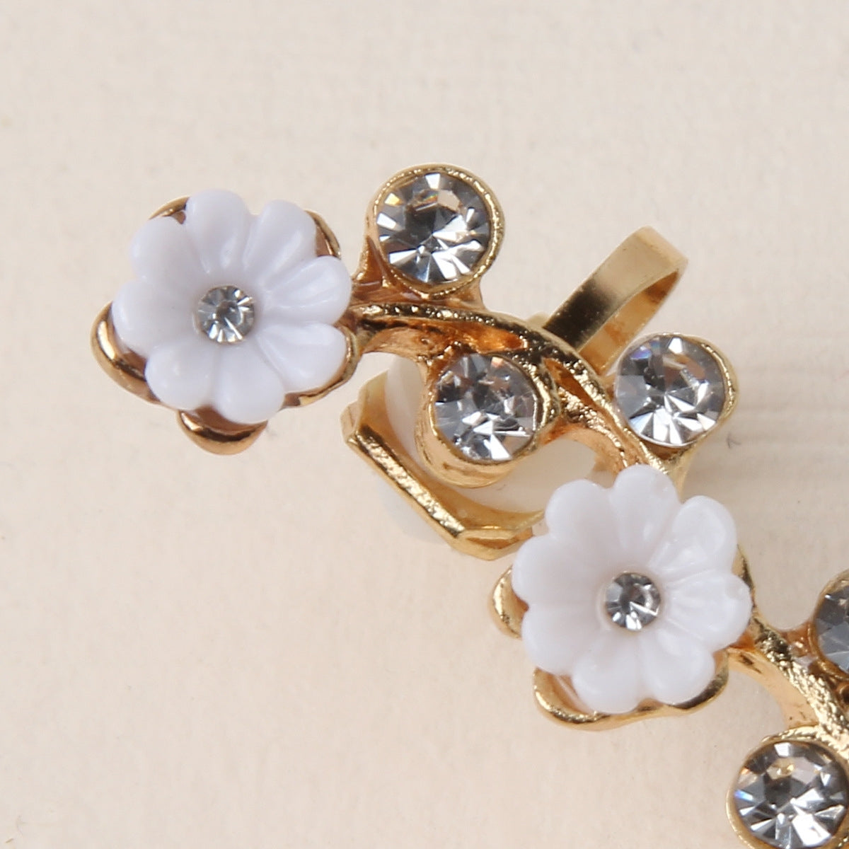 Sweet Flower Alloy Inlay Rhinestones Women's Ear Clips