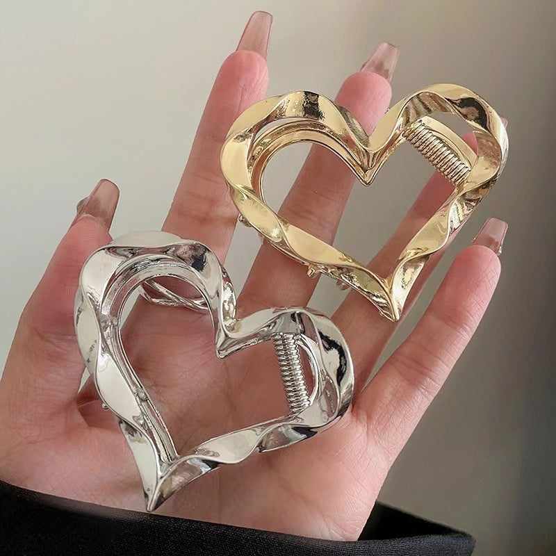 Vintage Heart-Shaped Alloy Hair Claw Clip