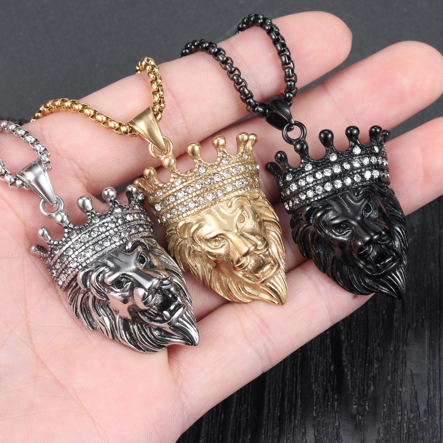 304 Stainless Steel Lion Pendant Necklace with Crown and Rhinestones - Modern Punk Style