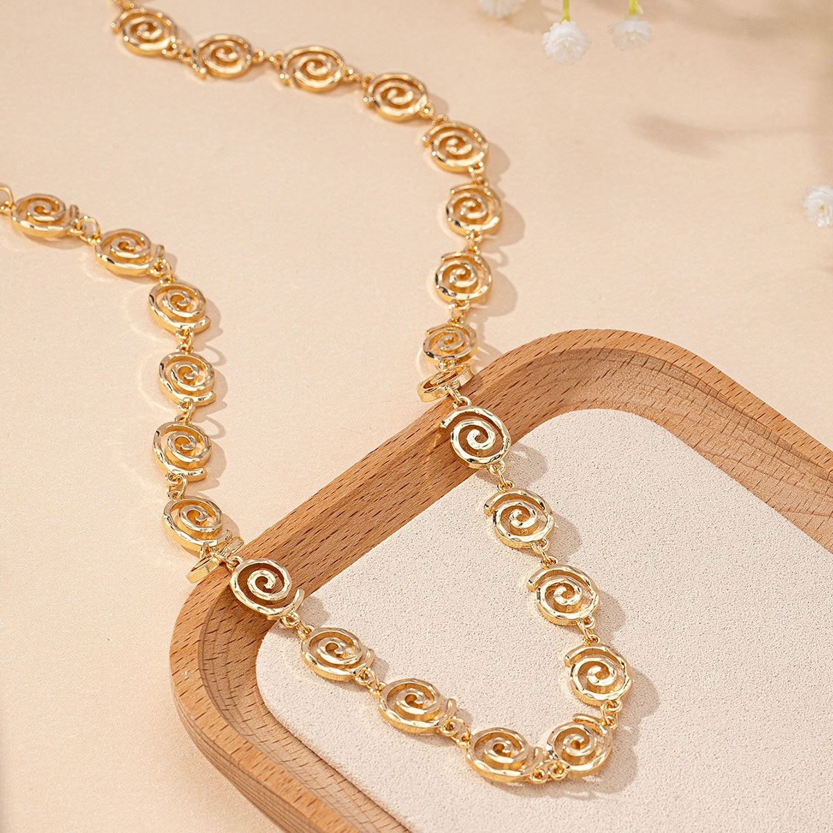 Elegant Geometric Zinc Alloy Waist Chain for Parties and Everyday Wear