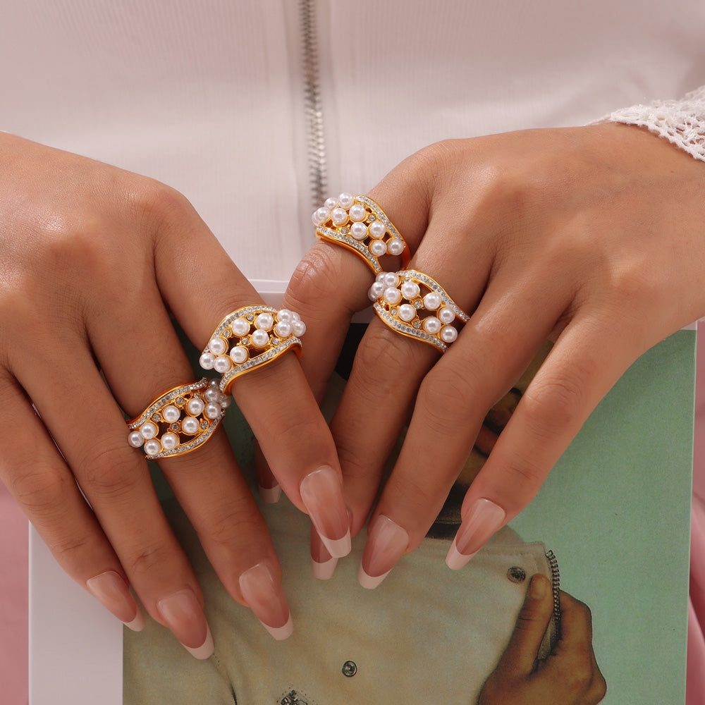 Elegant Minimalist 18K Gold Plated Stainless Steel Ring with Artificial Pearls and Rhinestones