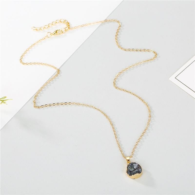 Fashion Round Alloy & Shell Pendant Necklace Resin Design