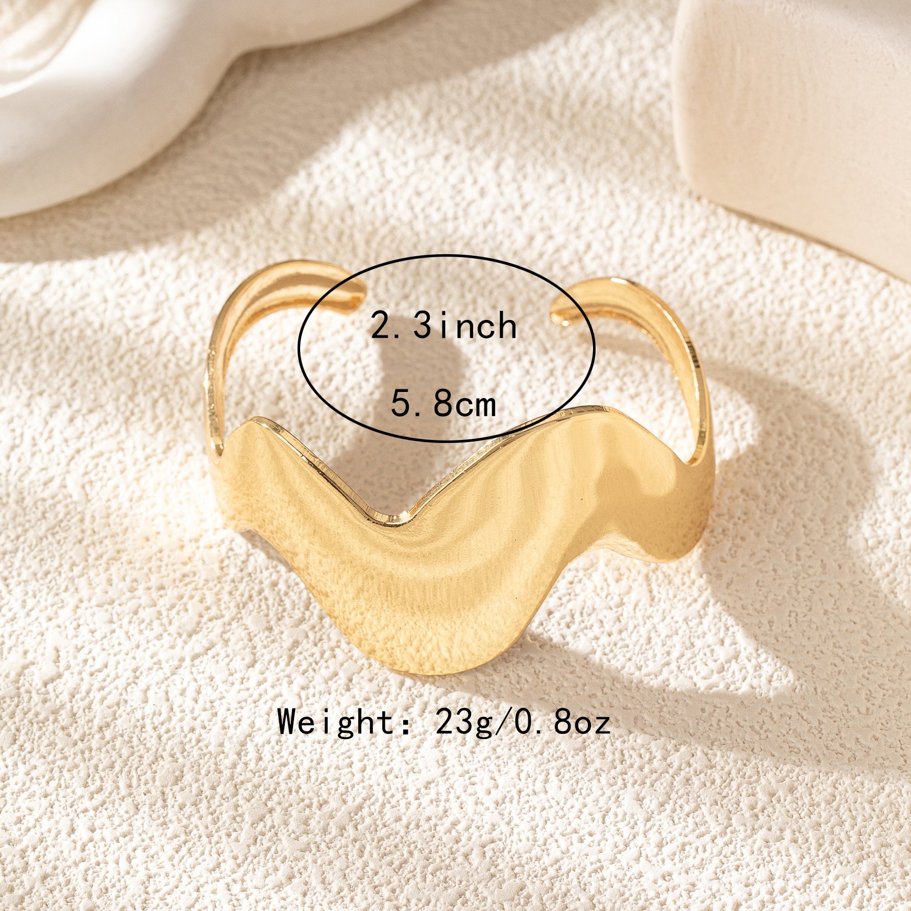 Glamorous Wave Design Open Alloy Bangle Bracelet